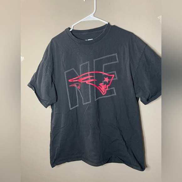 New England Patriots NFL Men's Black Team Logos Short Sleeve T-Shirt Size XL - Picture 2 of 5